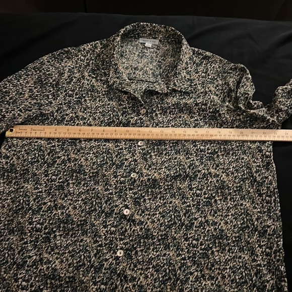 FLORAL & IVORY BOTTON DOWN SHIRT SZ LG - Picture 5 of 7